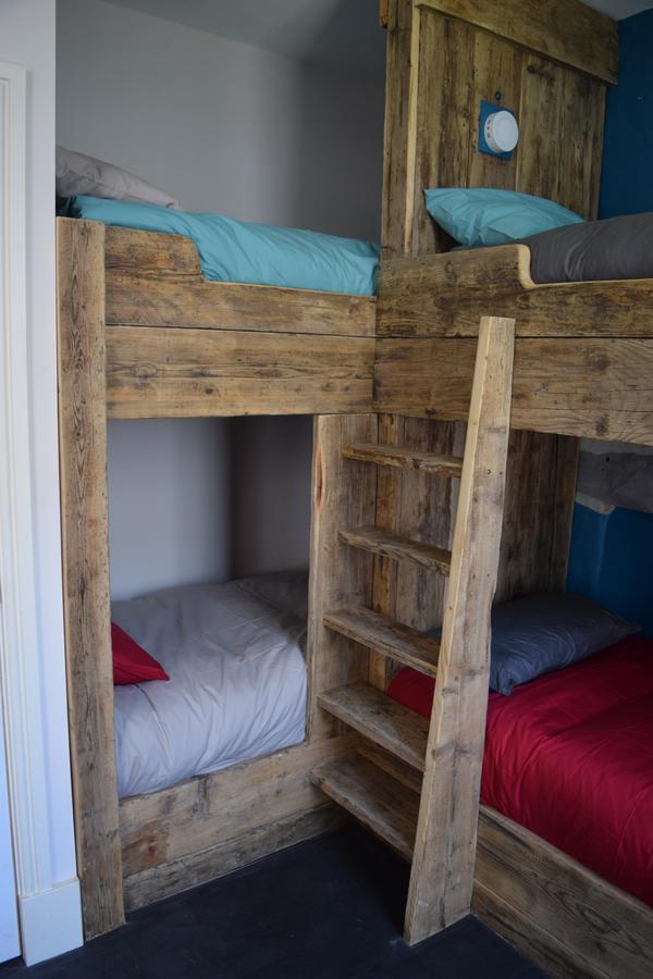 Ty Glyndwr Bunkhouse, Bar And Cafe Hostel Caernarfon Luaran gambar