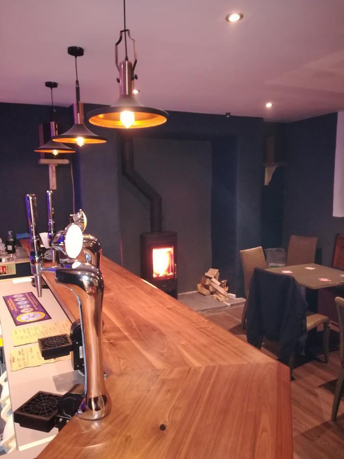 Ty Glyndwr Bunkhouse, Bar And Cafe Hostel Caernarfon Luaran gambar