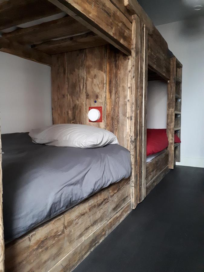 Ty Glyndwr Bunkhouse, Bar And Cafe Hostel Caernarfon Luaran gambar