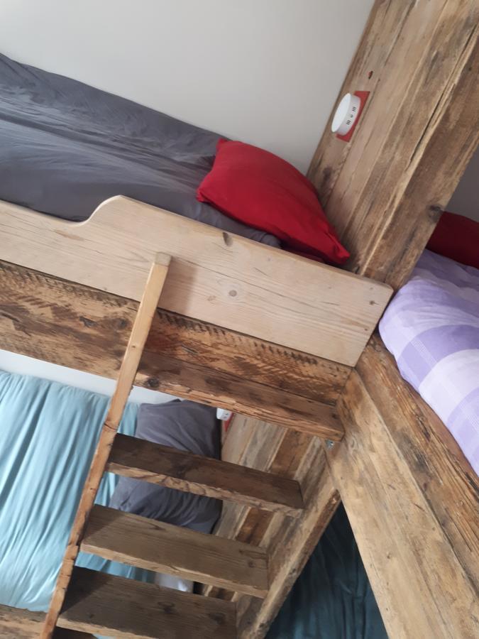 Ty Glyndwr Bunkhouse, Bar And Cafe Hostel Caernarfon Luaran gambar