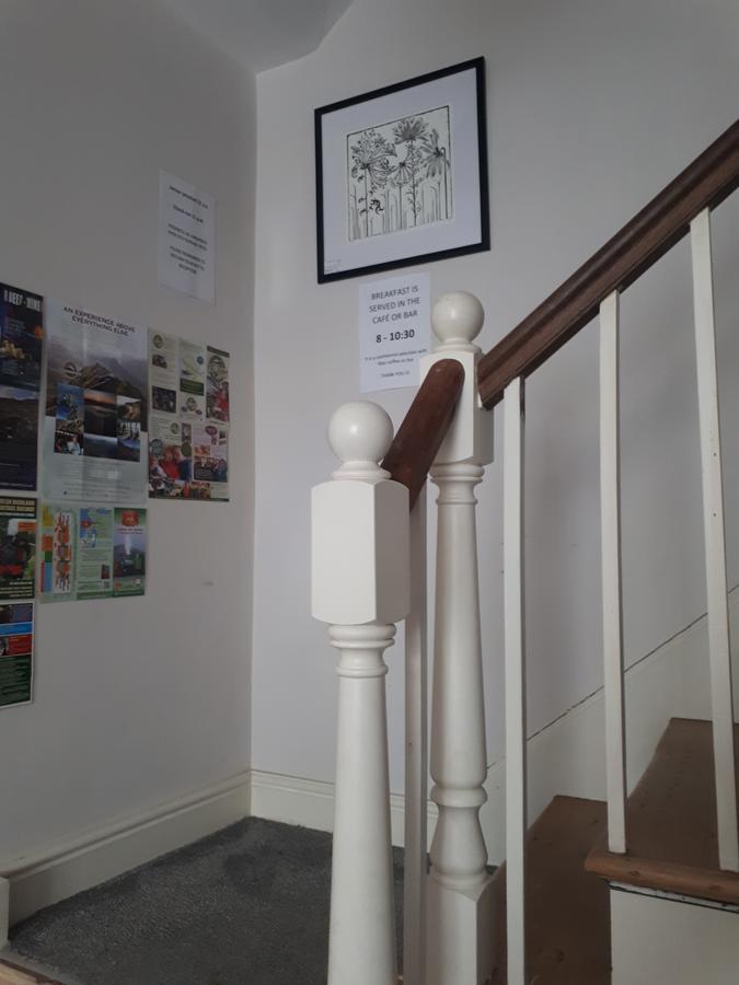 Ty Glyndwr Bunkhouse, Bar And Cafe Hostel Caernarfon Luaran gambar