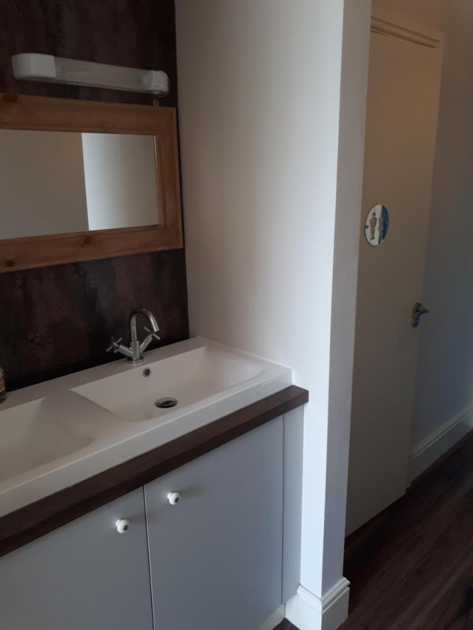 Ty Glyndwr Bunkhouse, Bar And Cafe Hostel Caernarfon Luaran gambar