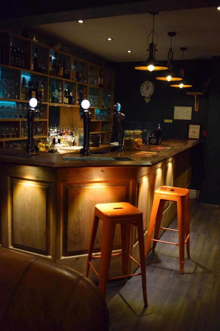 Ty Glyndwr Bunkhouse, Bar And Cafe Hostel Caernarfon Luaran gambar